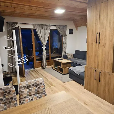 Vikendica Iva Сasa de vacaciones *