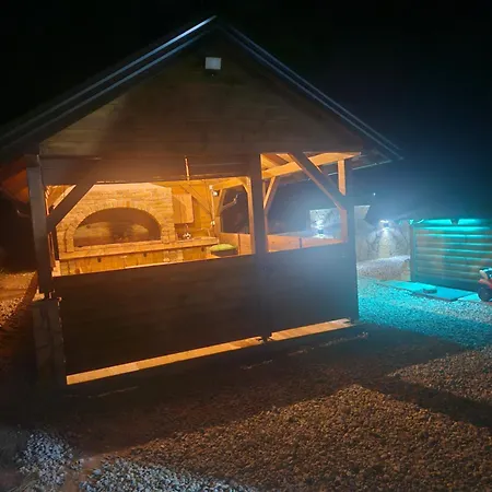 펜션 Vikendica Iva *