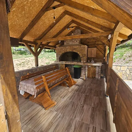 Vikendica Iva Сasa de vacaciones
