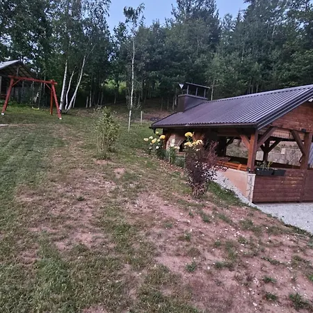 Vikendica Iva *